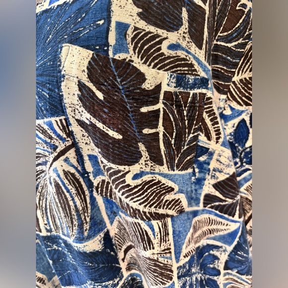 Blue Batik Bay men’s short sleeve blue leaf design 70% silk, 30% rayon 2XL. - Picture 8 of 11